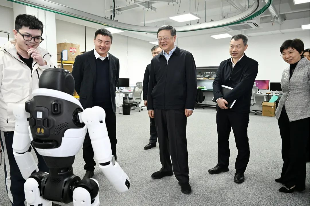 上海市委书记陈吉宁专题调研J9娱乐集团机器人